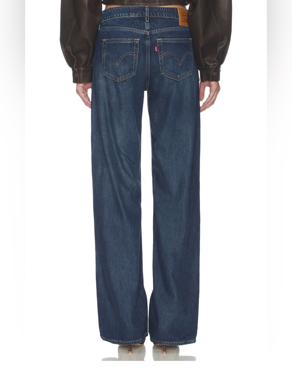 Levi’s low loose size 24